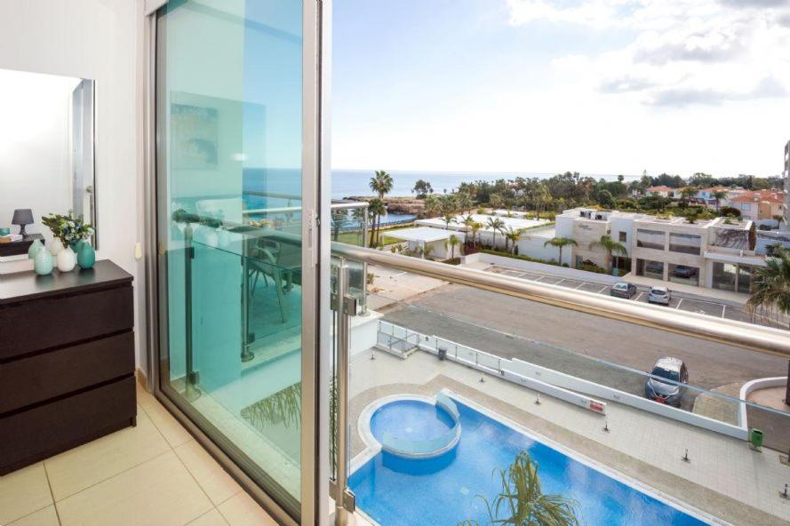 Laila - Coralli Beachfront Apartment Protaras Exterior foto