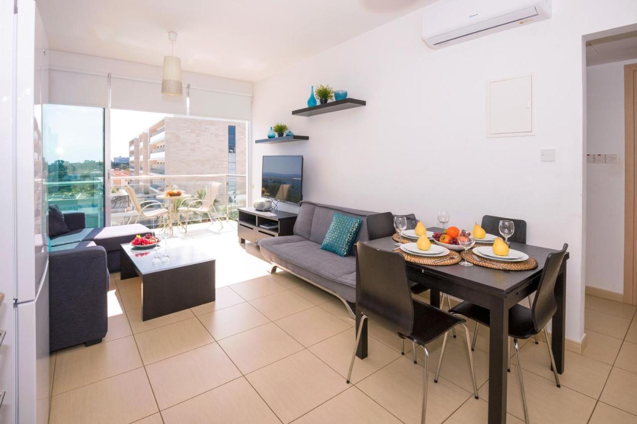 Laila - Coralli Beachfront Apartment Protaras Exterior foto